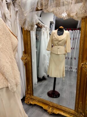 R1 Traje 3 Piezas Amarillo