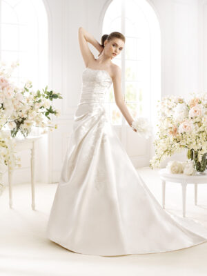 Grupo Pronovias Nº215
